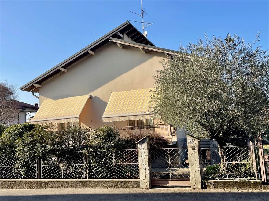 PROSPETTO CASA SINGOLA