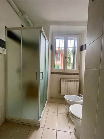 BAGNO CON DOCCIA