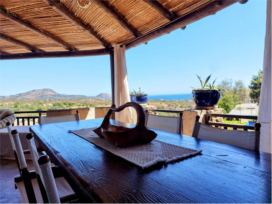 VERANDA CON VISTA SU ISOLA TAVOLARA
