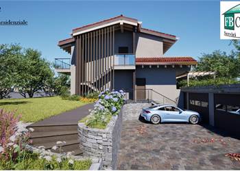 CARUGO CENTRO TERRENO EDIFICABILE 