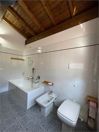 BAGNO PADRONALE CON VASCA